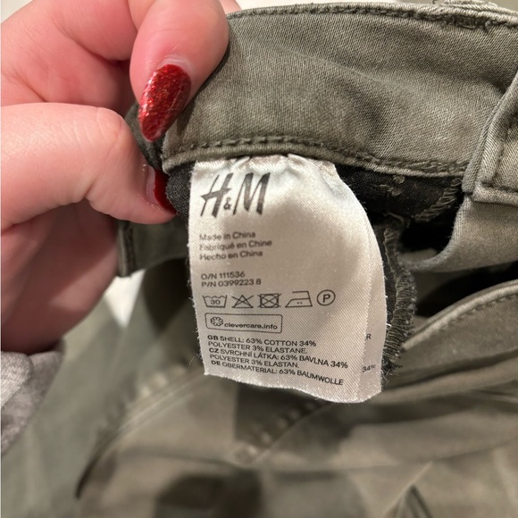 Army Green H&M Jeggings Size 26W x 32L. - Picture 4 of 7